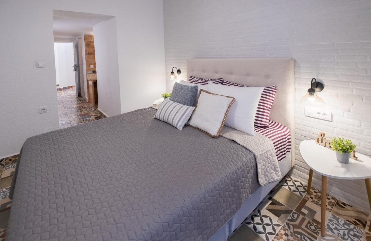 Sergio's Plumeria Apartment *