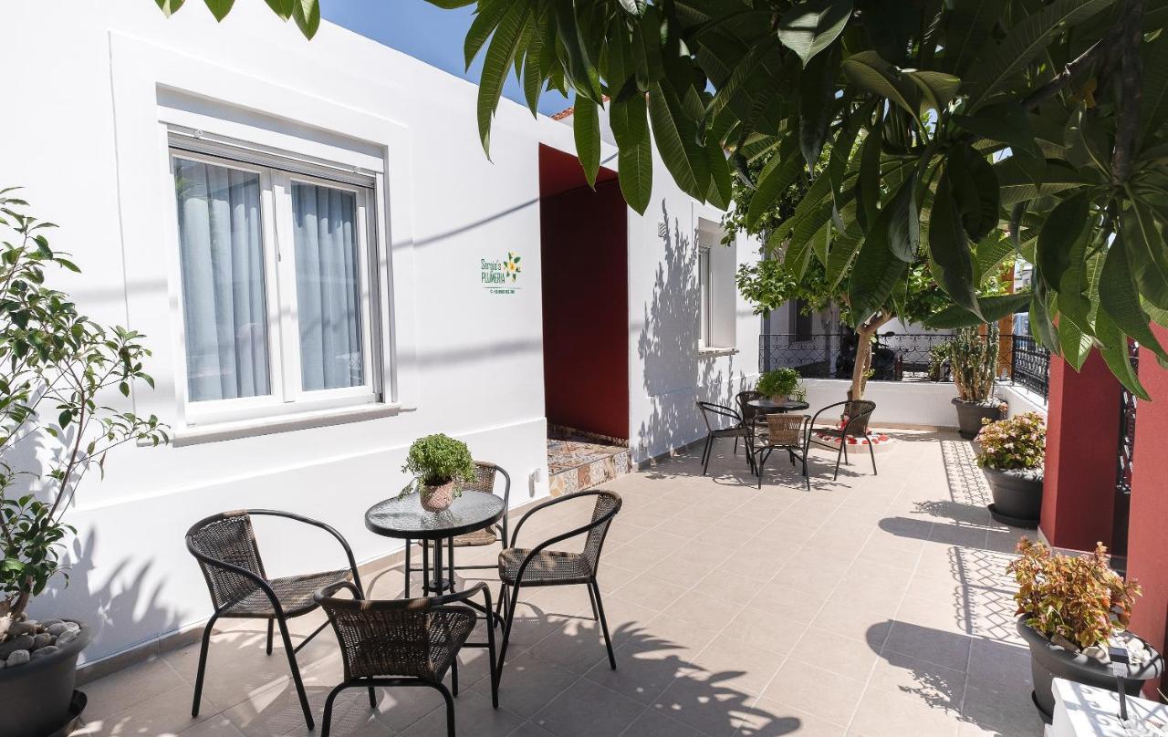 Sergio's Plumeria Apartment
